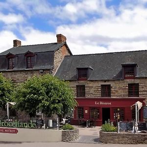 Logis Hotel, Restaurant Et Spa Le Relais De Broceliande